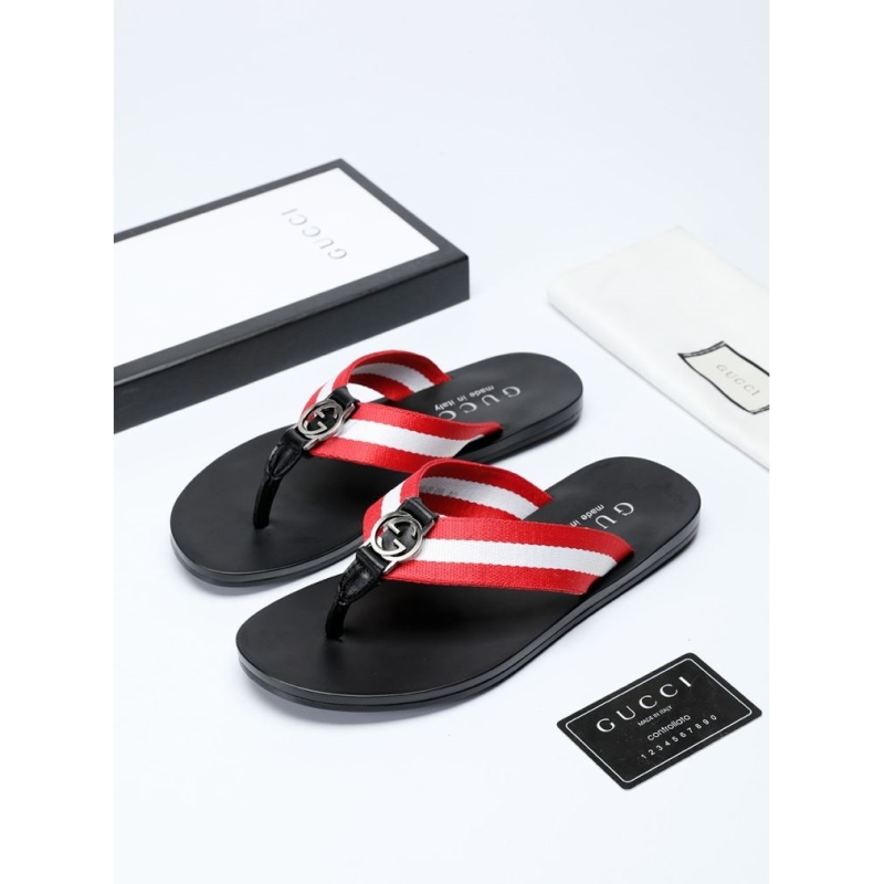 G*u*i slippers